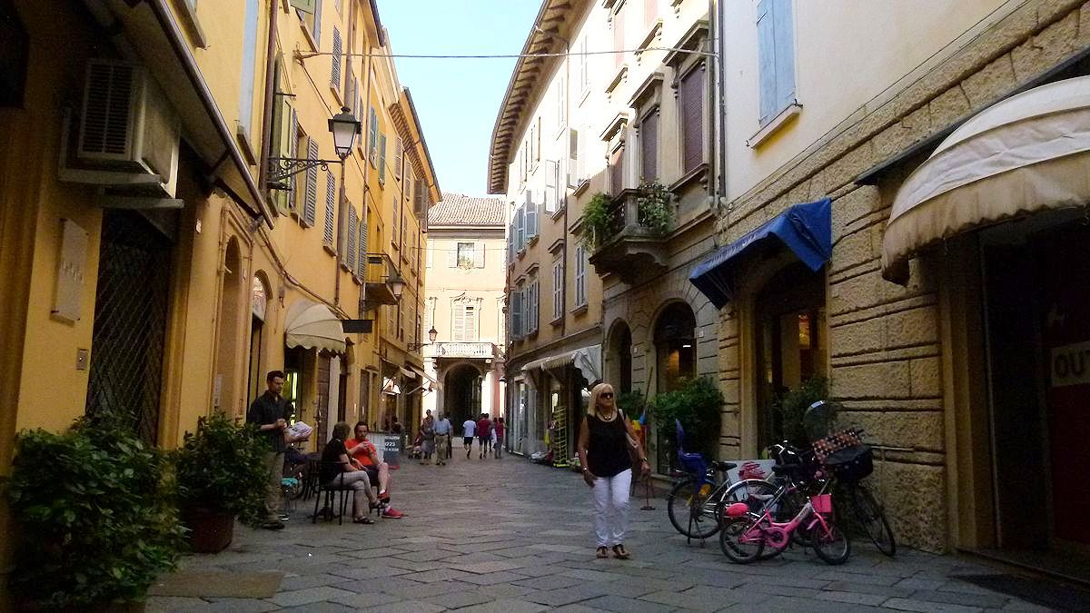 P1040821_Reggio_Emilia.jpg