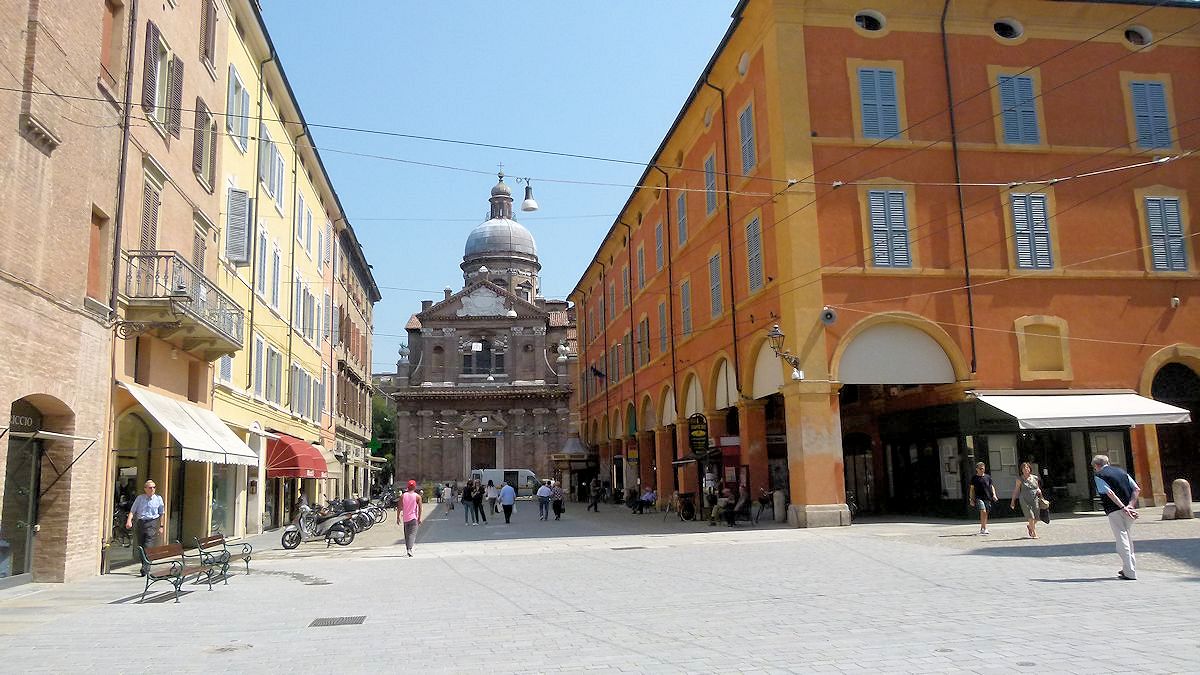 P1040869_Modena.jpg