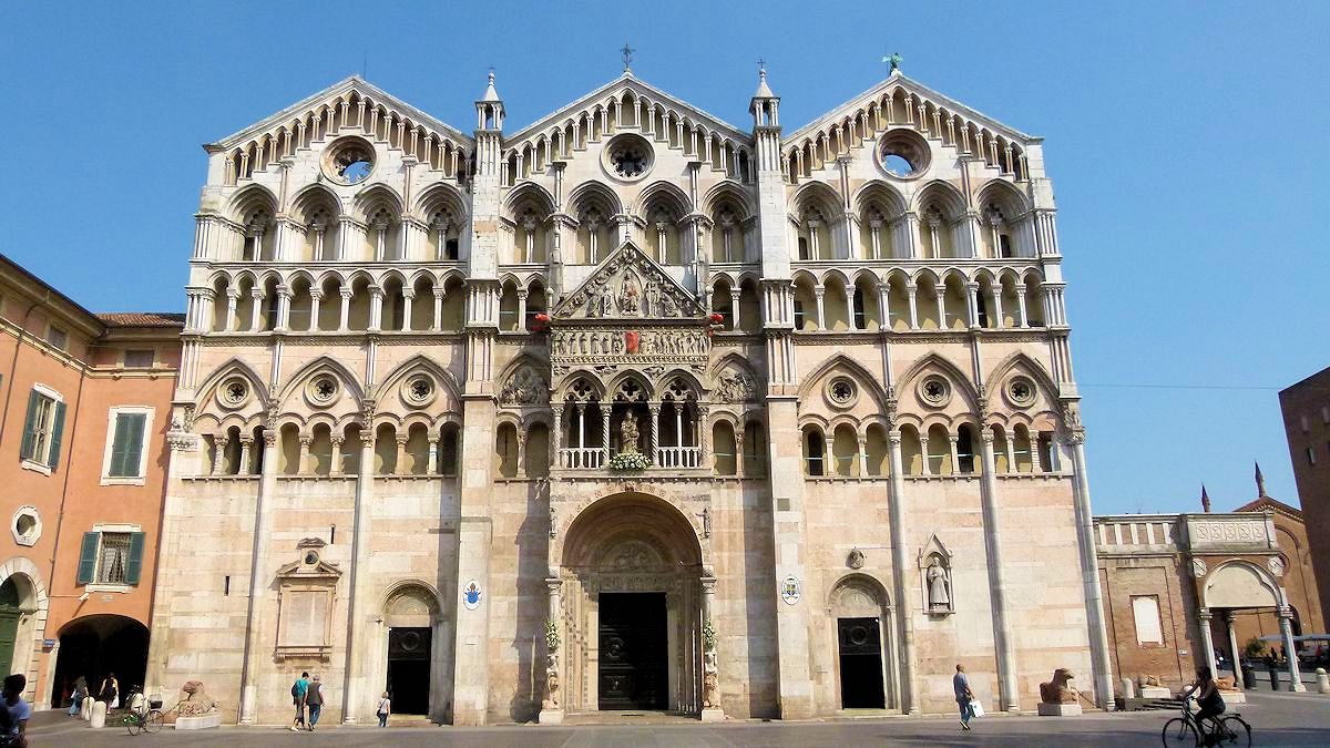 P1040942_Ferrara.jpg