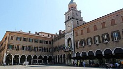 Thumbnail of P1040865_Modena.jpg