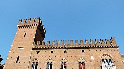 Thumbnail of P1040892_Ferrara.jpg