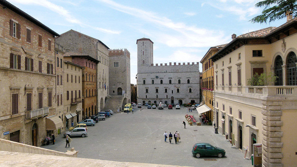 P1020249-Todi.jpg