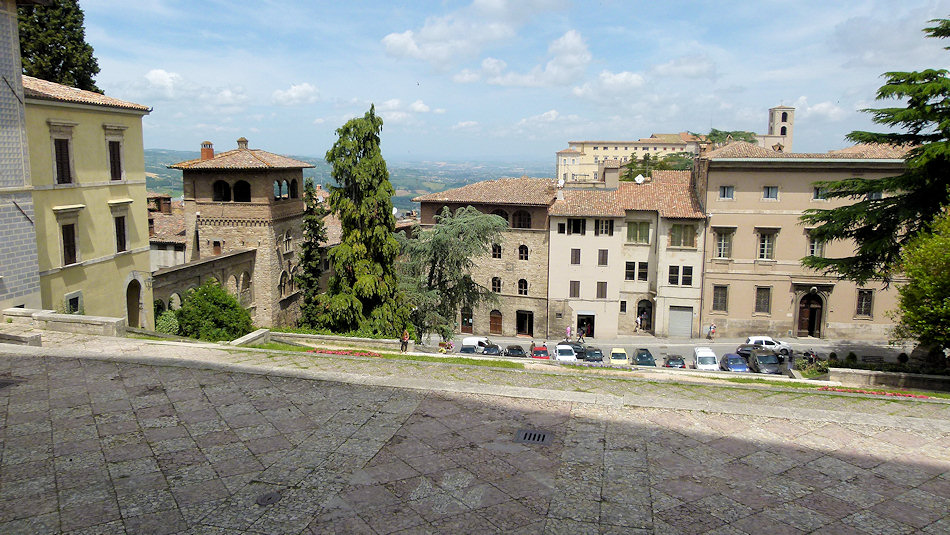 P1020251-Todi.jpg