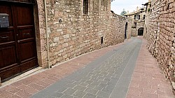 Thumbnail of P1020149-Assisi.jpg