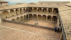 Thumbnail of P1020168-Assisi.jpg