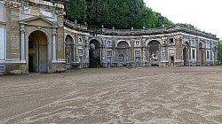 Thumbnail of P1030800_Villa_Aldobrandini.jpg