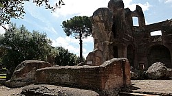 Thumbnail of P1030884_Villa_Adriana.jpg