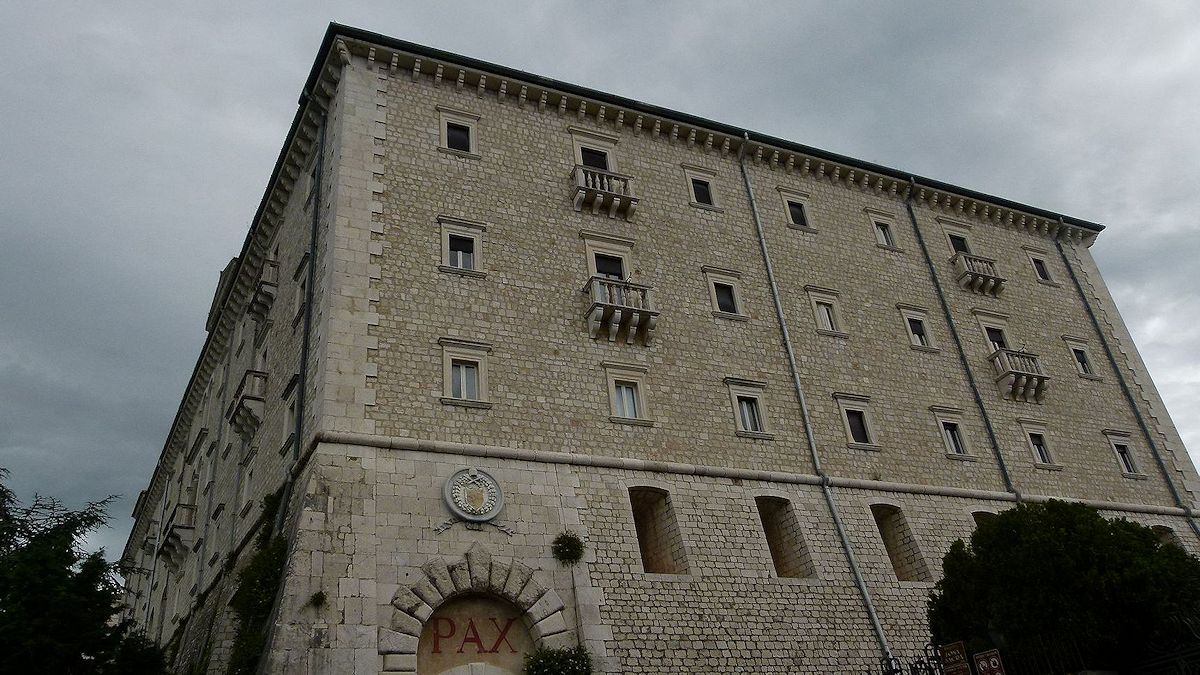 P1040165_Abbazia_di_Monte_Cassino.jpg