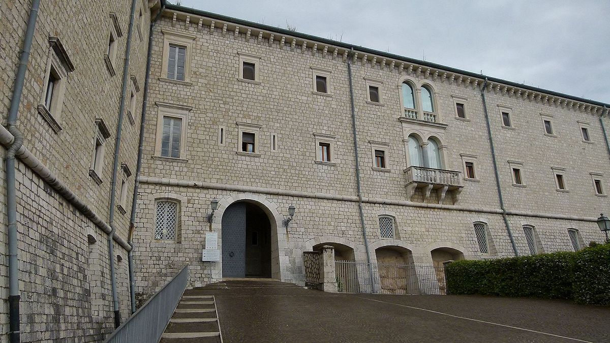 P1040167_Abbazia_di_Monte_Cassino.jpg