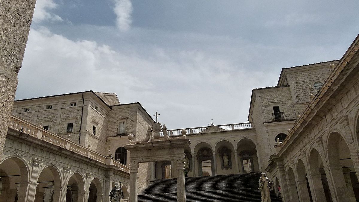 P1040181_Abbazia_di_Monte_Cassino.jpg
