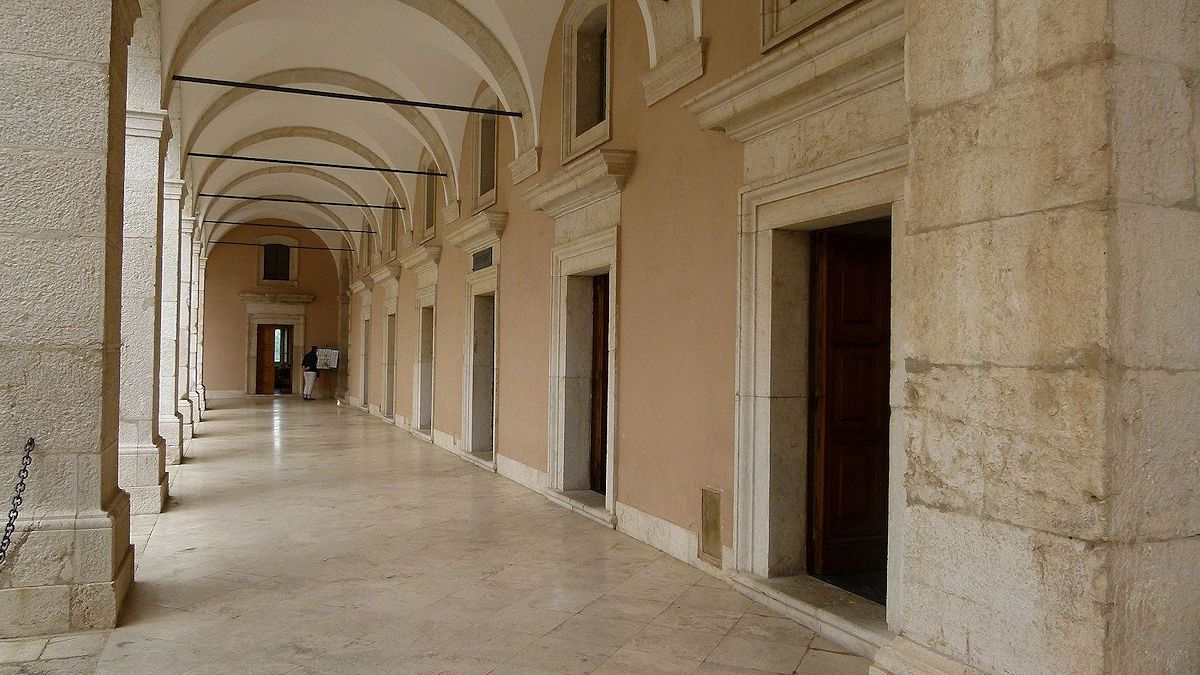 P1040185_Abbazia_di_Monte_Cassino.jpg