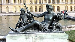 Thumbnail of CIMG0099versailles.jpg