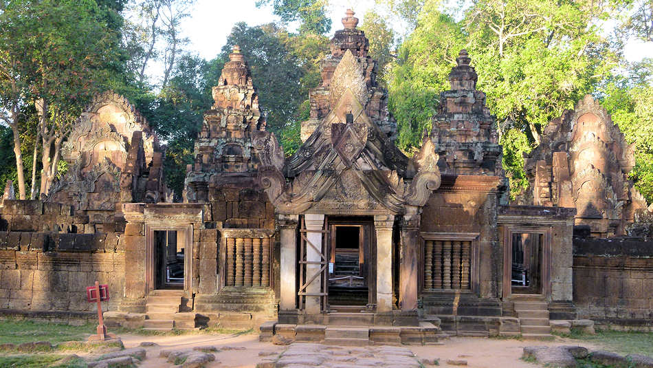 P1010220_Banteay_Srei.jpg
