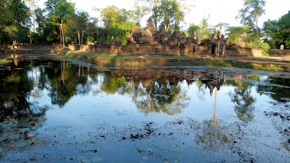P1010222_Banteay_Srei.jpg