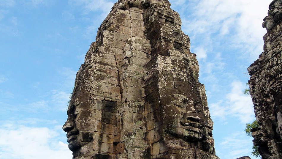 P1010363_Bayon.jpg