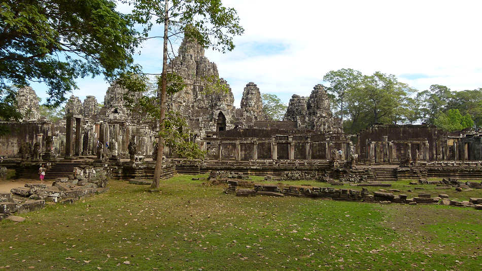 P1010385_Bayon.jpg