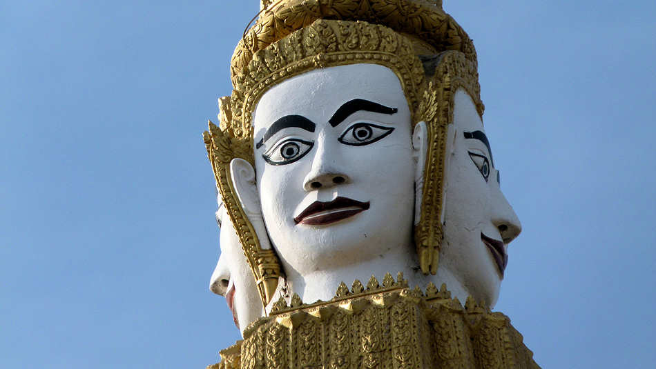 P1010717_Phnom_Penh_Koenigspalast.jpg