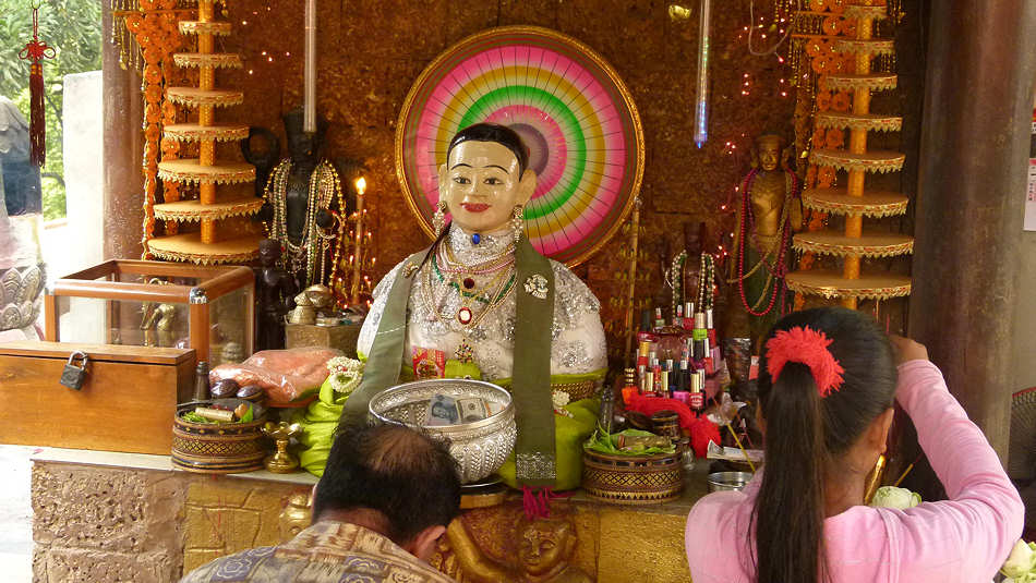 P1010782_Wat_Phnom.jpg