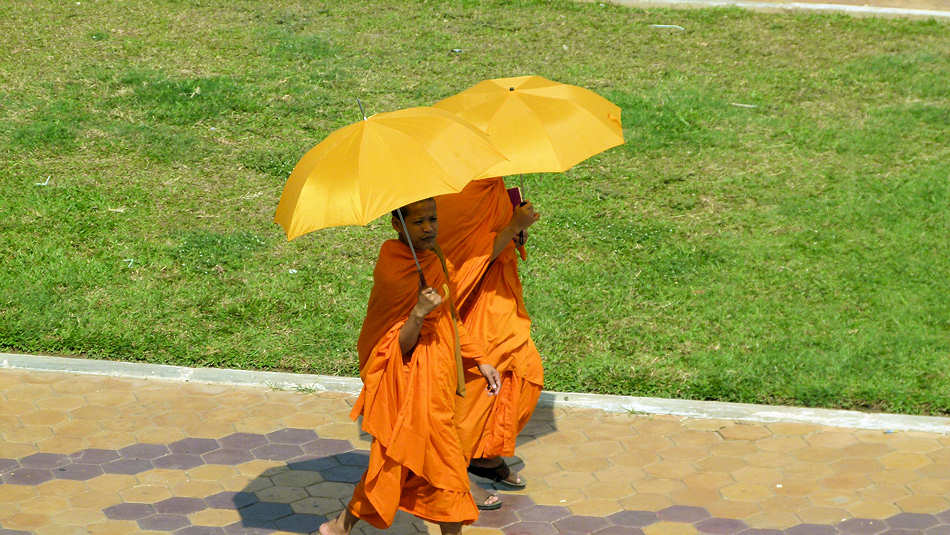 P1010854_Moenche_River_Front_Park_Phnom_Penh.jpg