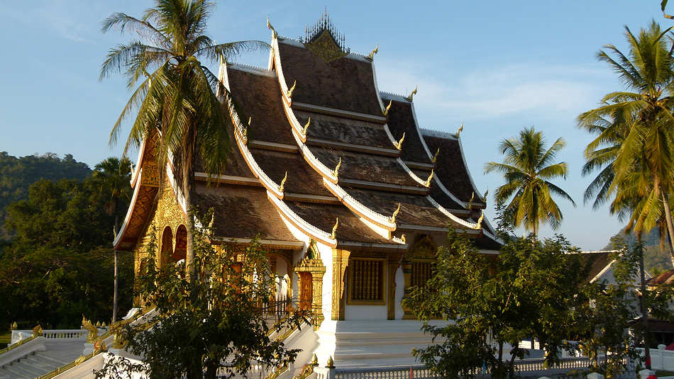 P1000336_Luang_Prabang_Palastmuseum_Ho_Kham.jpg