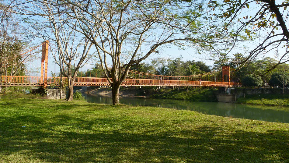 P1000726_Hoehle_Tham_Chang_Vang_Vieng.jpg