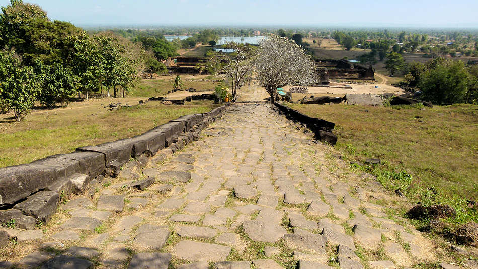 P1010081_Vat_Phou_Champasak.jpg