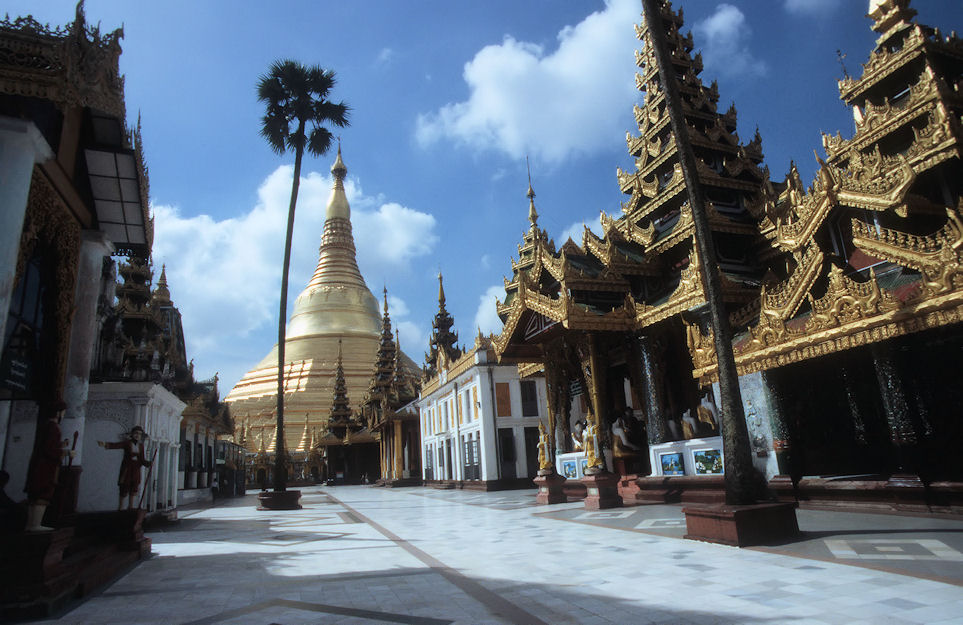 Myanmar 2000-01-032.jpg