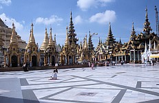 Thumbnail of Myanmar 2000-01-024.jpg