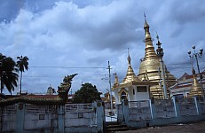 Thumbnail of Myanmar 2000-01-046.jpg