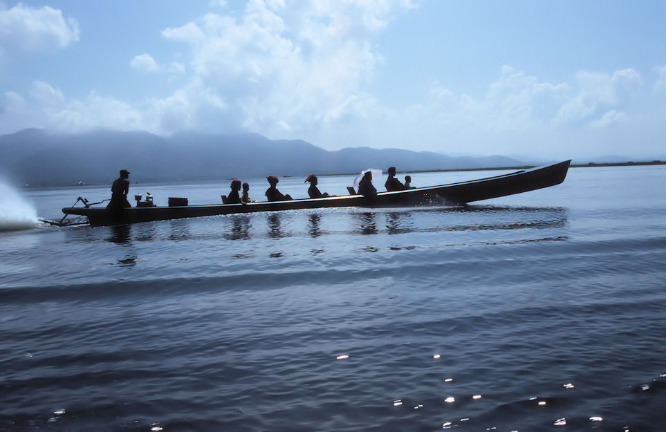 Myanmar 2000-02-083.jpg