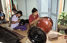 Thumbnail of Myanmar 2000-02-006.jpg