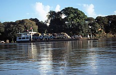 Thumbnail of Myanmar 2000-02-034.jpg