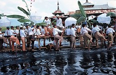 Thumbnail of Myanmar 2000-02-091.jpg