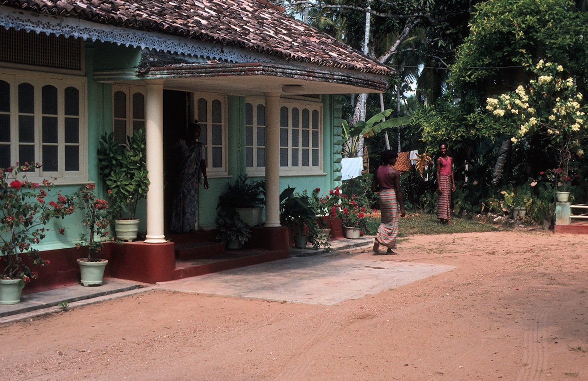 Sri Lanka 1982-02-016.jpg