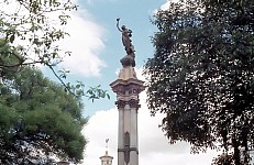 Thumbnail of Sud Mittel Ecuador-02-008.jpg