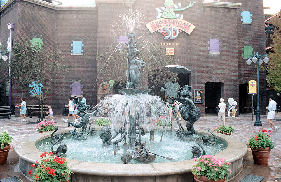 Florida 01-019_Disneyland.jpg